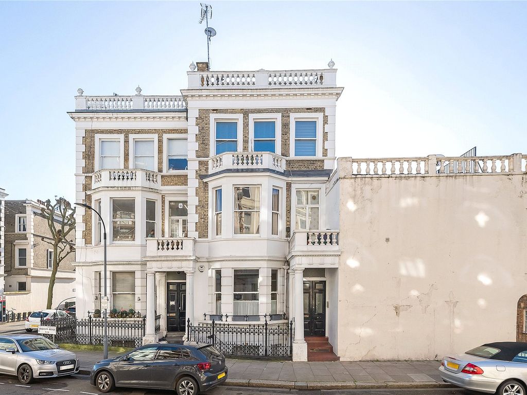 2 bed flat for sale in Barton Road, London W14, £685,000 Zoopla