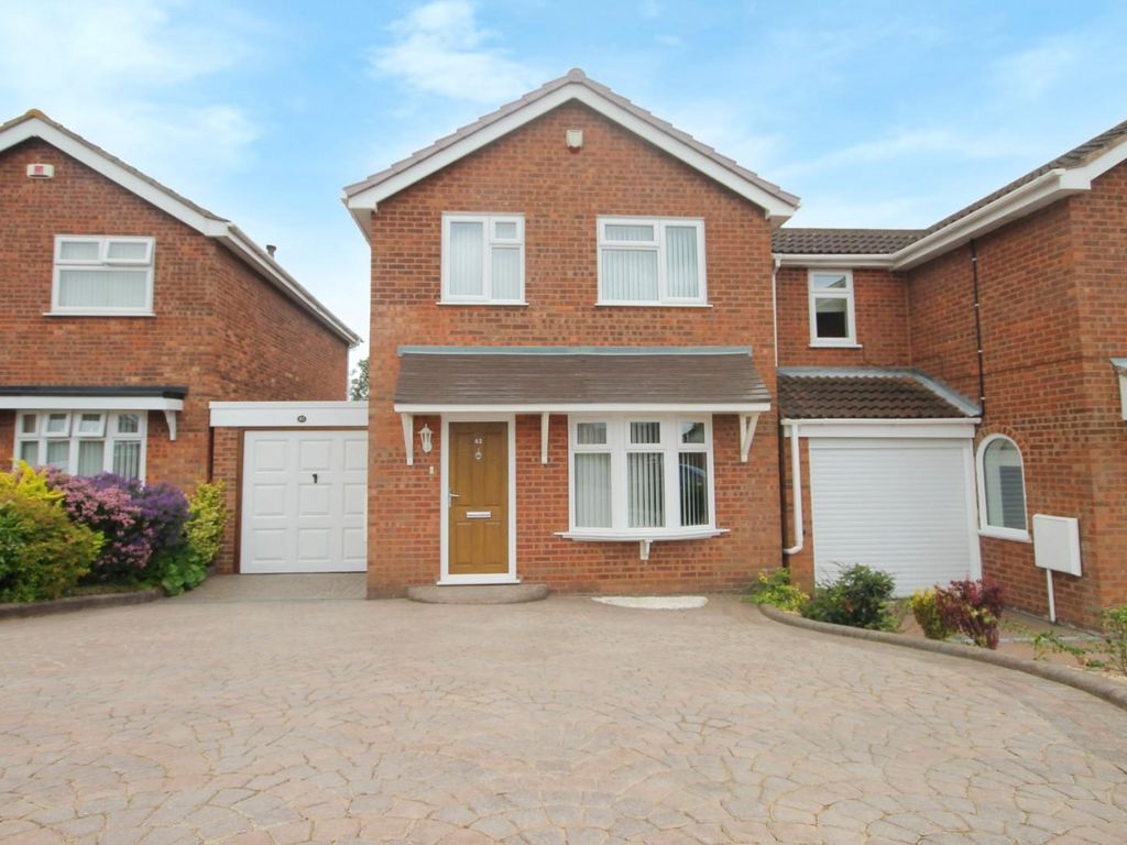 3 bed detached house for sale in Blackdown, Wilnecote, Tamworth B77