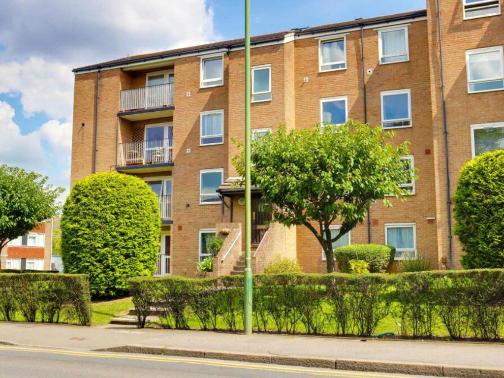 1 bed flat for sale in Woodcote Road, Wallington SM6, £220,000 Zoopla