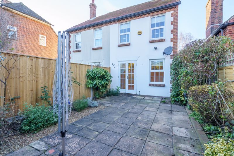 2 bed semidetached house for sale in Whyke Road, Chichester PO19 Zoopla