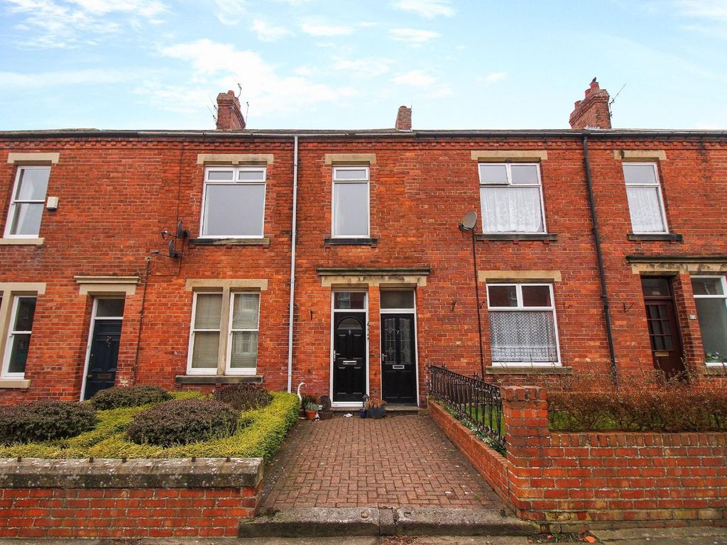 2 bed flat to rent in Olympia Gardens, Morpeth NE61, £625 pcm Zoopla