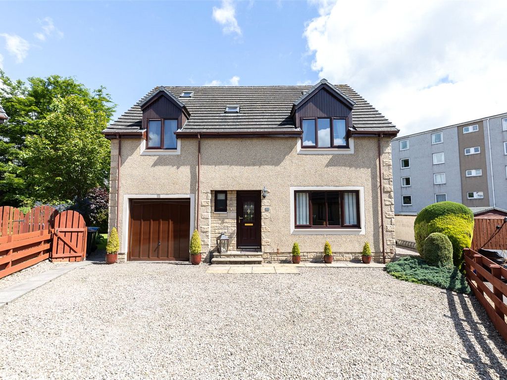 4 bed detached house for sale in Dower Place, Perth PH1, £320,000 Zoopla