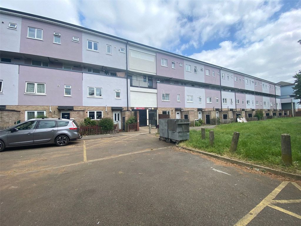 3 bed for sale in Lytchet Way, Enfield EN3 Zoopla