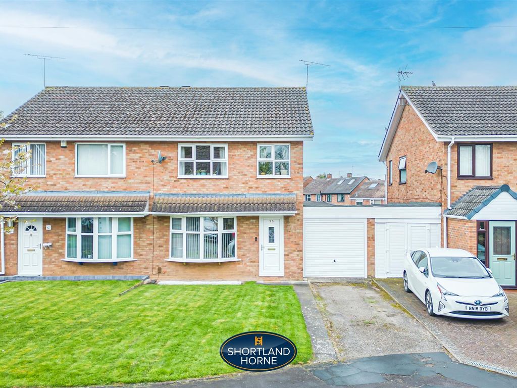3 bed semidetached house for sale in Potton Close, Willenhall