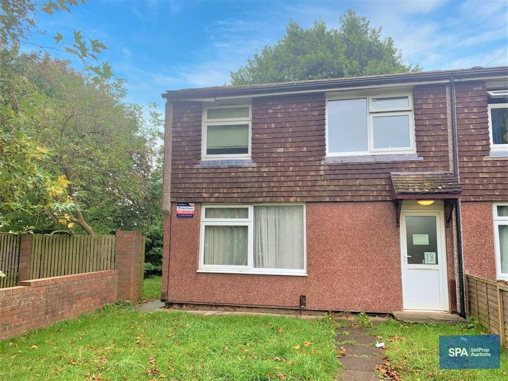 5 bed end terrace house for sale in 18 Waxhill Close, Donnington Wood