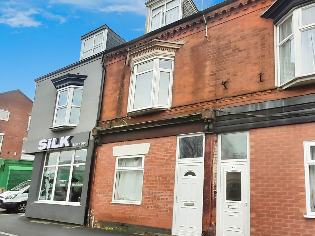 4 bed terraced house for sale in Woodgate, Leicester LE3, £200,000 Zoopla