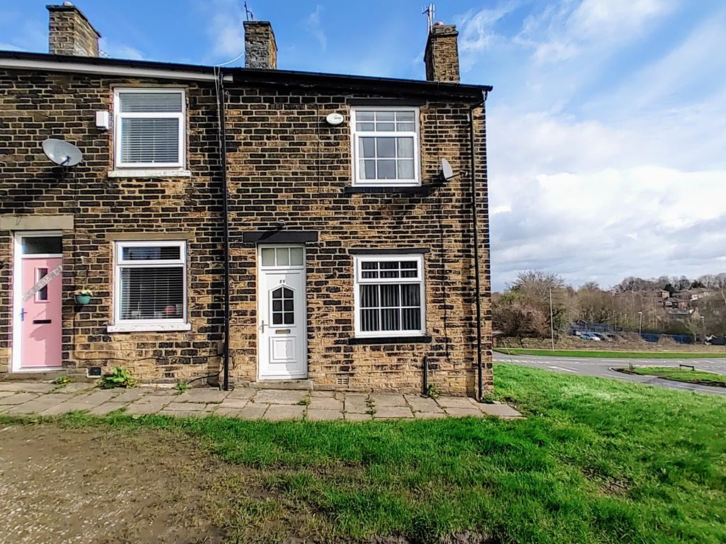 2 bed end terrace house for sale in Ashmount, Clayton, Bradford BD14, £