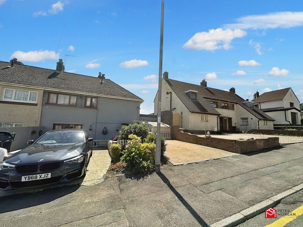 3 bed semidetached house for sale in Heol Esgyn, Neath, Neath Port