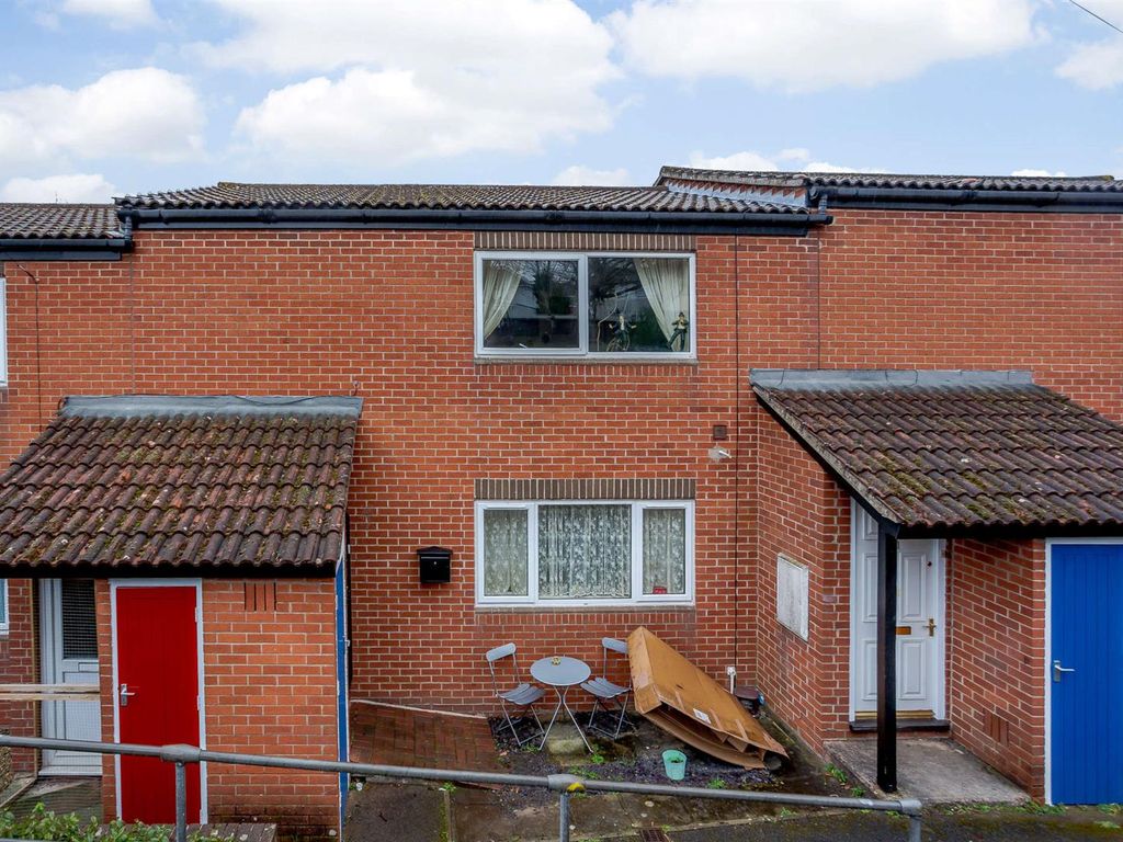 1 bed flat for sale in Wootton Road, St. Annes Park, Bristol BS4 Zoopla