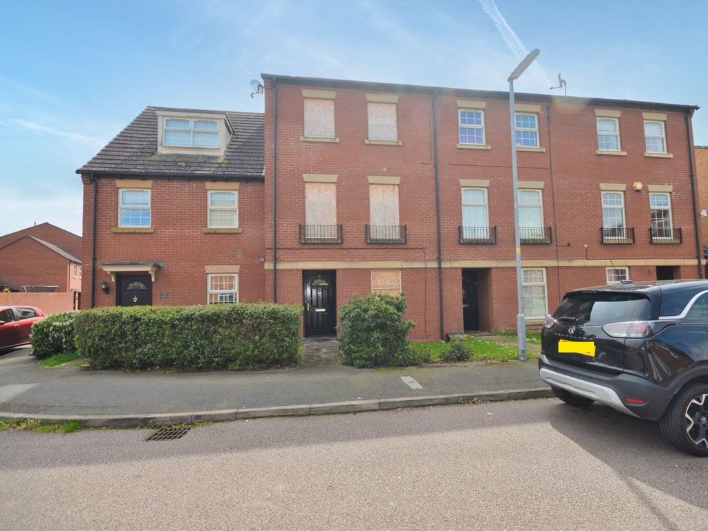 4 bed terraced house for sale in Frith Close, Great Oakley, Corby NN18