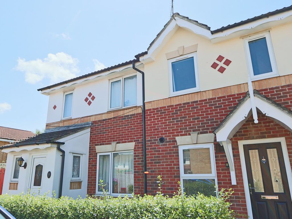 2 bed property to rent in Linden Drive, Bradley Stoke, Bristol BS32, £