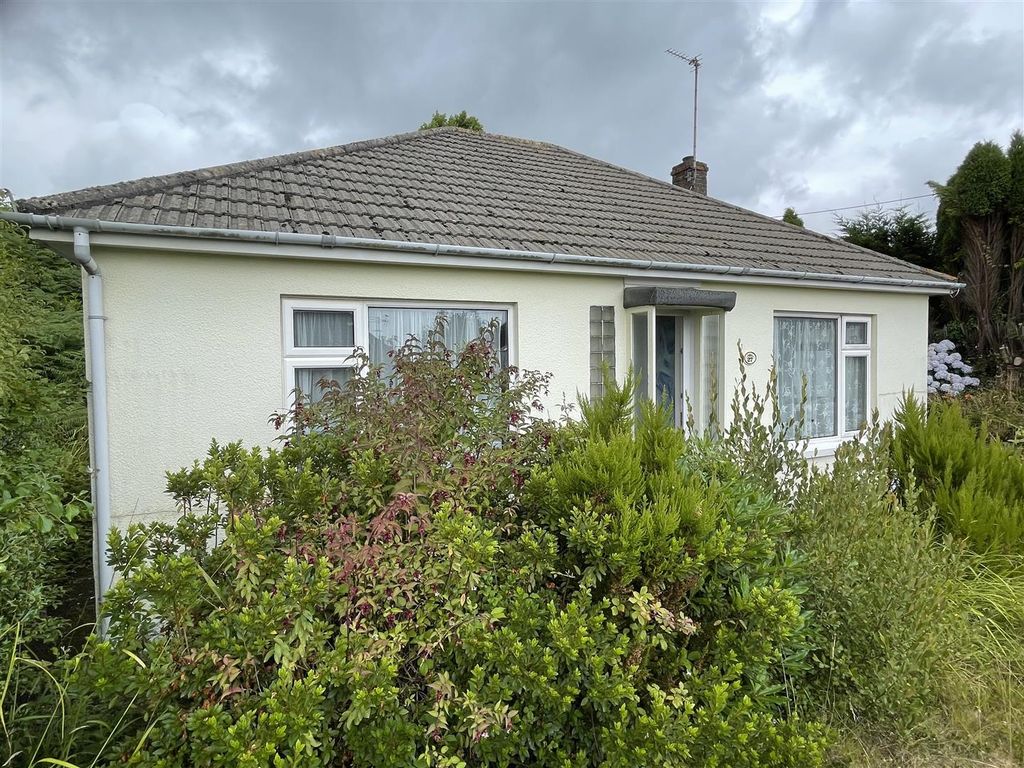 2 bed detached bungalow for sale in Bethel Road, Bethel, Bethel PL25