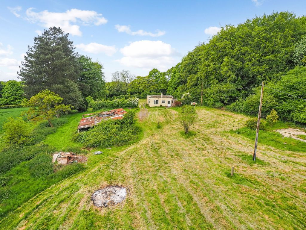 3 bed bungalow for sale in Froxfield, Petersfield, Hampshire GU32 Zoopla