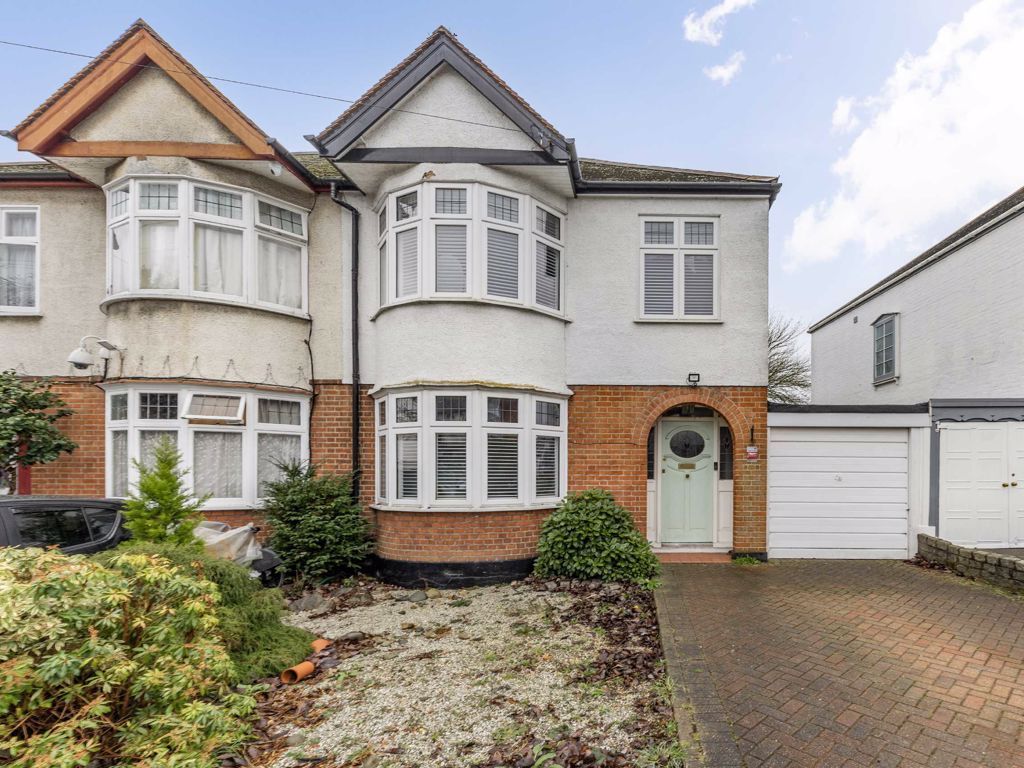 3 bed semidetached house for sale in Woodlands Road, Isleworth TW7