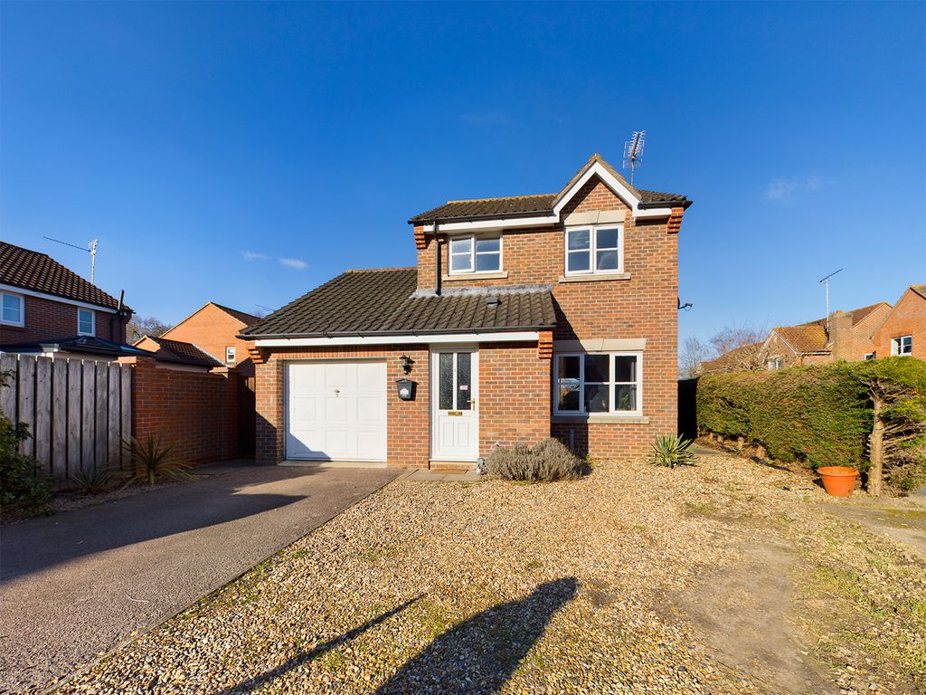 3 bed detached house for sale in Poppy Close, North Walsham NR28 Zoopla