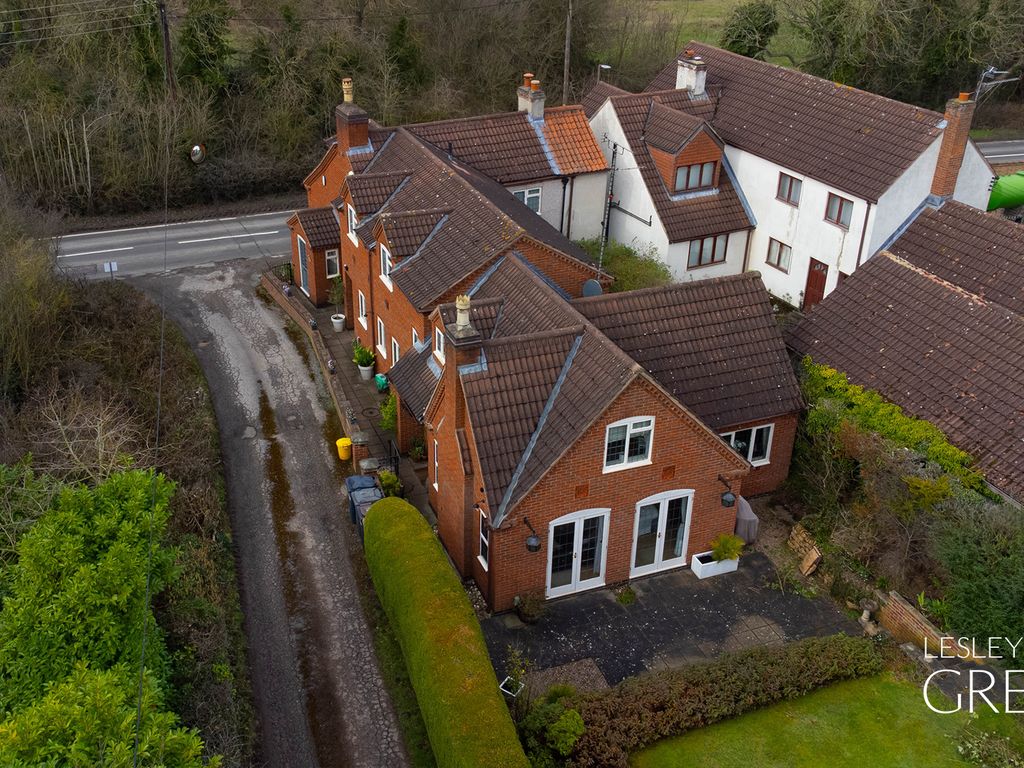 5 bed detached house for sale in Park Lane, Lambley, Nottingham NG4