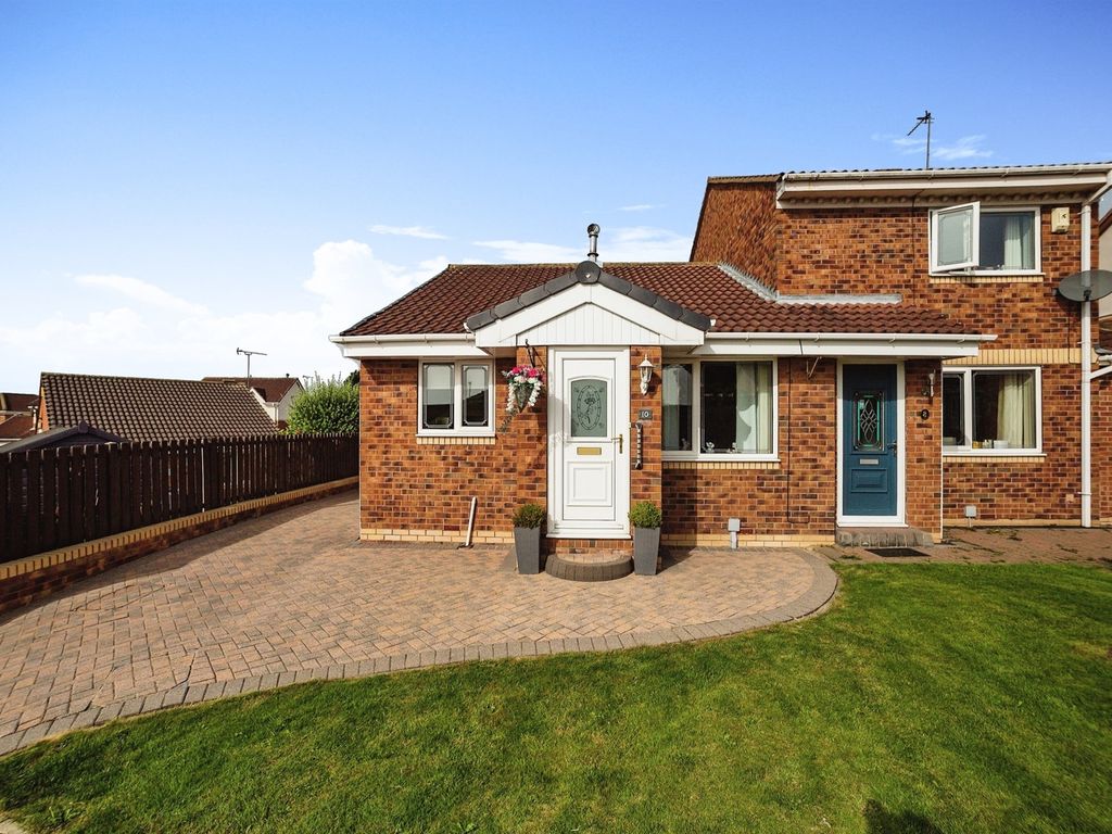 2 bed semidetached house for sale in Mayfields Way, South Kirkby