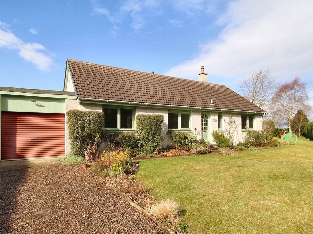 3 bed detached bungalow for sale in Woodside Crescent, Nairn IV12, £