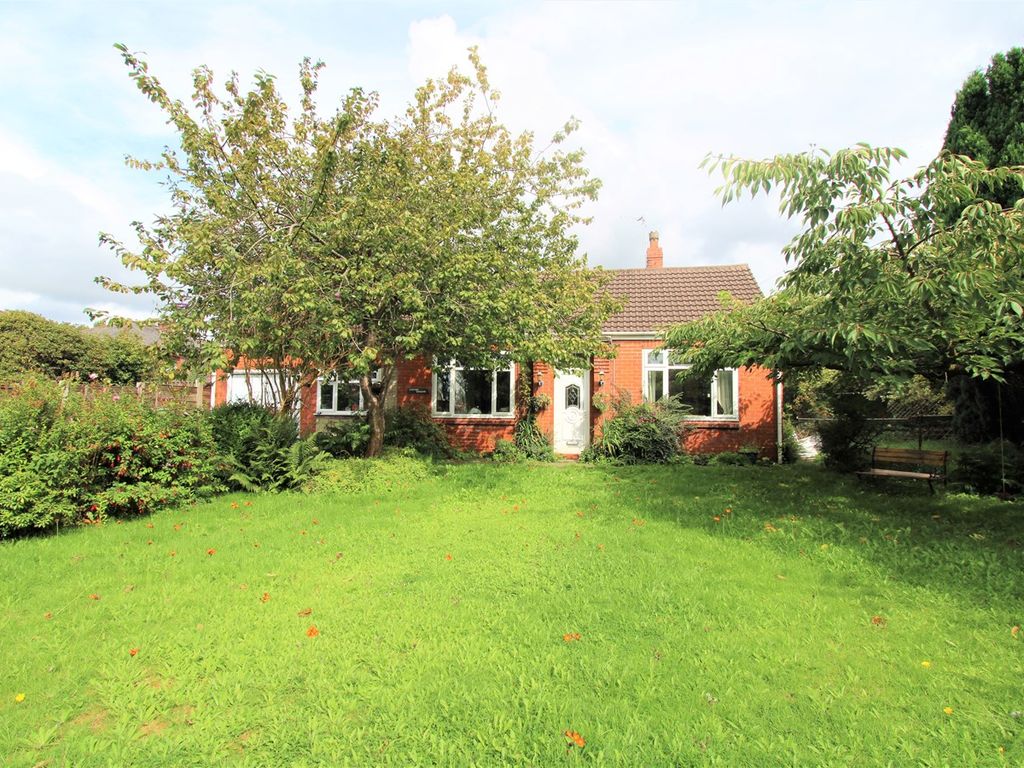 3 bed bungalow for sale in Hayward Avenue, Little Lever, Bolton BL3, £