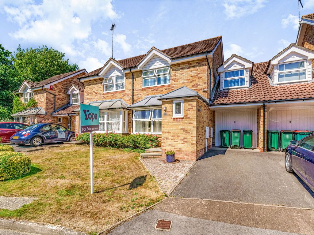 3 bed terraced house for sale in Tyne Close, Clifton Road, Maidenbower