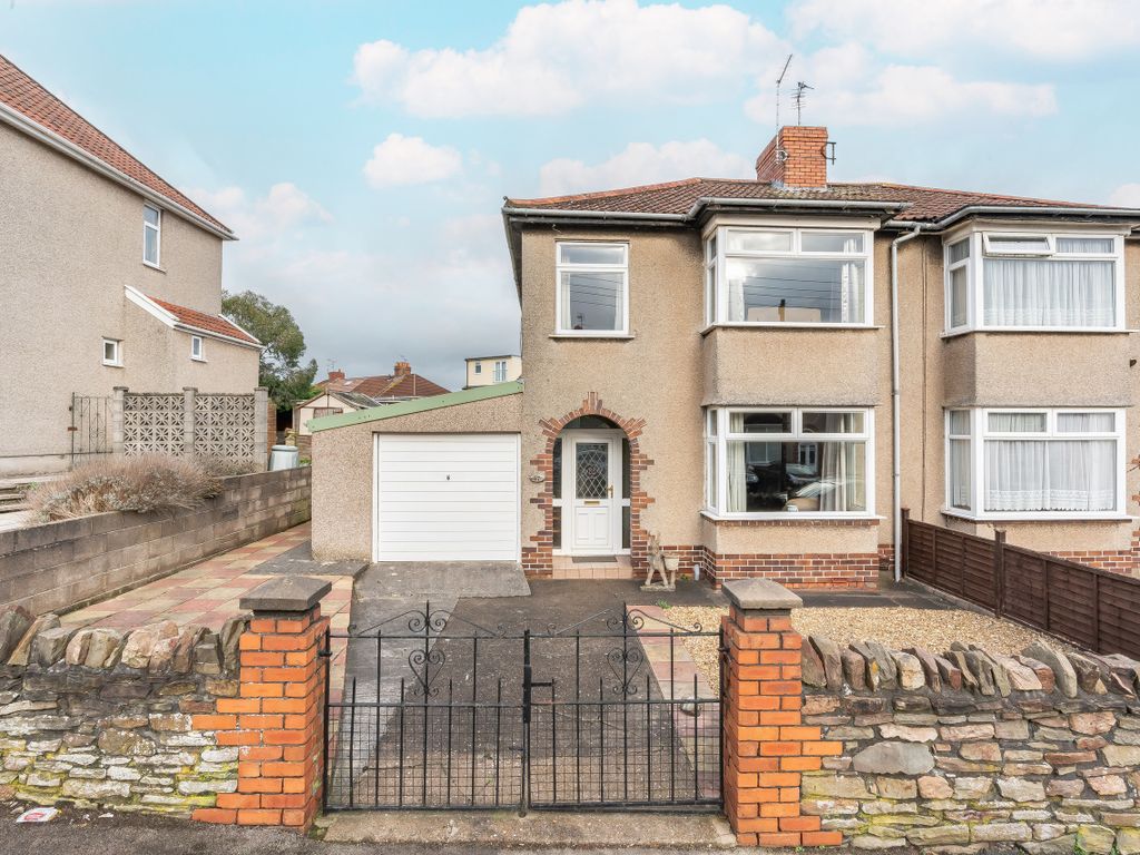 3 bed semidetached house for sale in Middle Road, Kingswood, Bristol