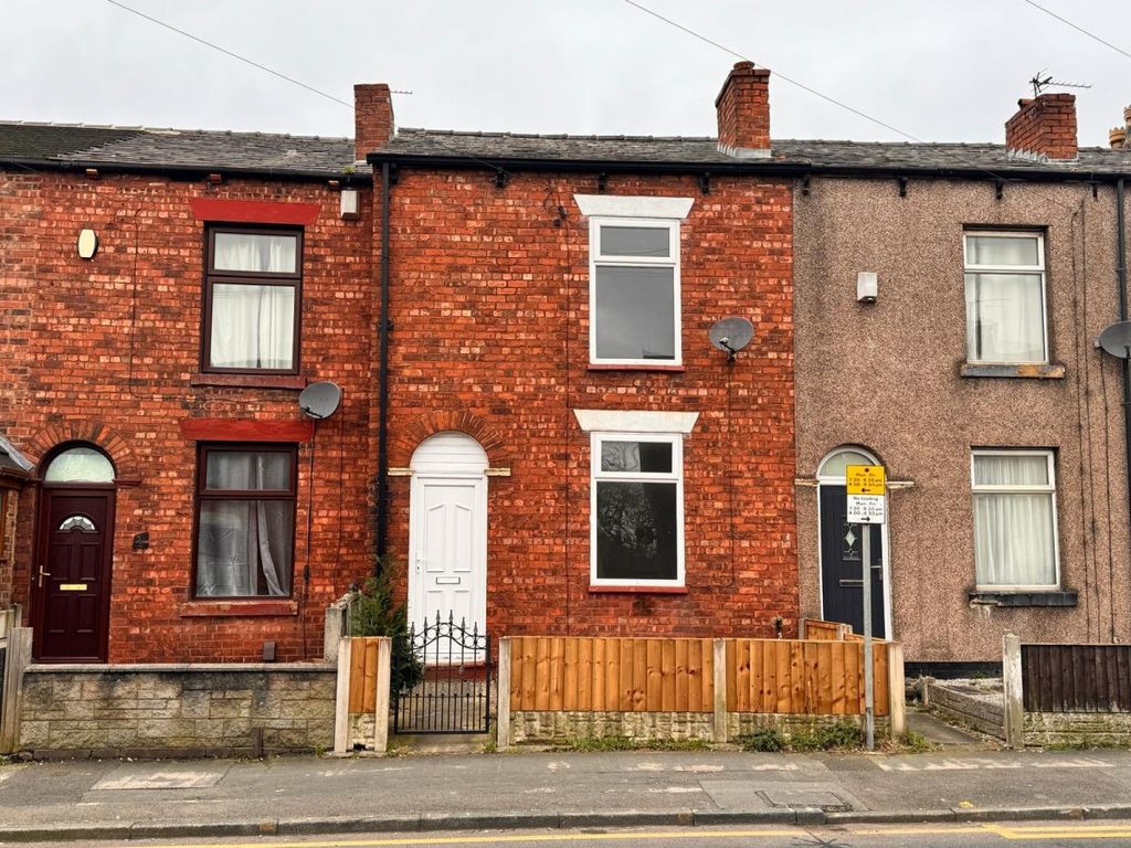2 bed terraced house to rent in Leigh Road, Hindley Green, Wigan WN2, £