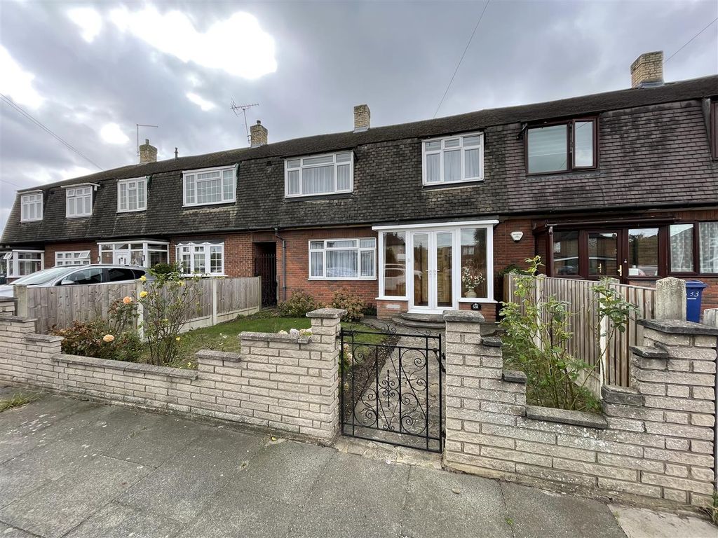 3 bed terraced house for sale in Broxburn Drive, South Ockendon RM15, £