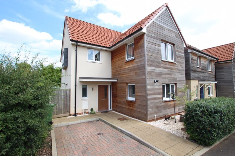 3 bed detached house for sale in Hoopers Walk, Longwell Green, Bristol