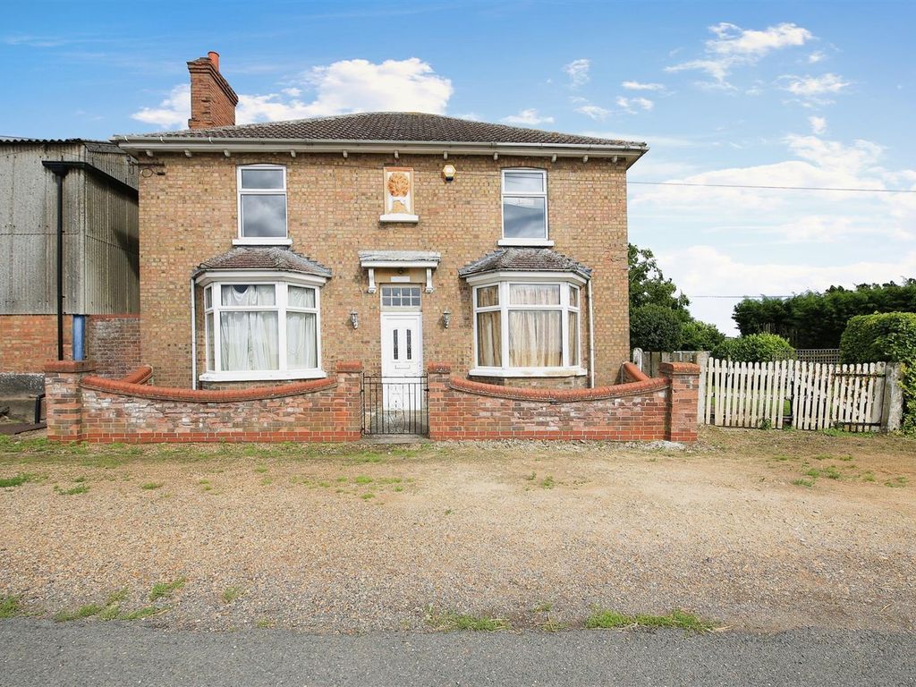 4 bed property to rent in Benwick Road, Whittlesey, Peterborough PE7