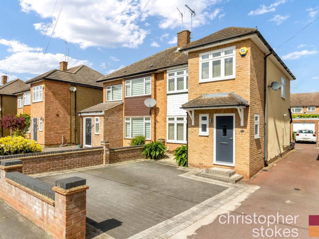 3 bed semidetached house for sale in Cadmore Lane, Cheshunt, Waltham
