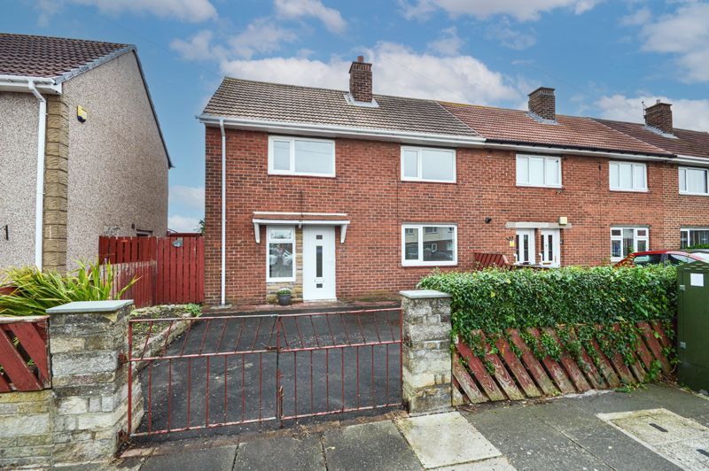 3 bed end terrace house for sale in Briardale Road, Blyth NE24, £