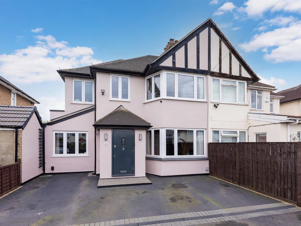 5 bed semidetached house for sale in Thurston Road, Slough SL1, £