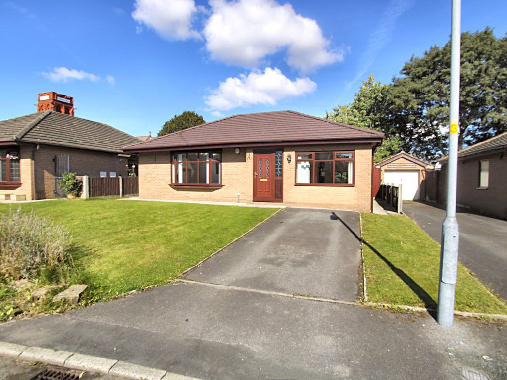 3 bed bungalow for sale in Southbrook Grove, Bolton BL3 Zoopla