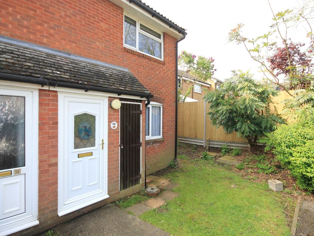 1 bed flat for sale in Hazebrouck Road, Faversham ME13, £162,000 Zoopla