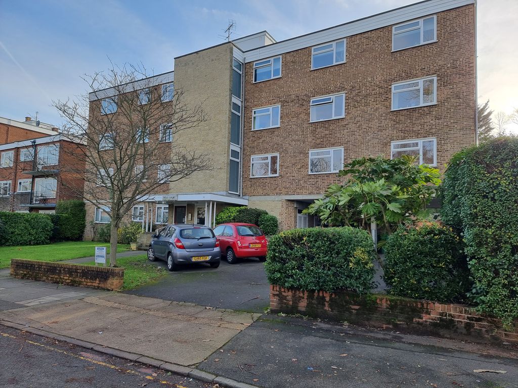 2 bed flat for sale in Lovelace Road, Surbiton KT6 Zoopla
