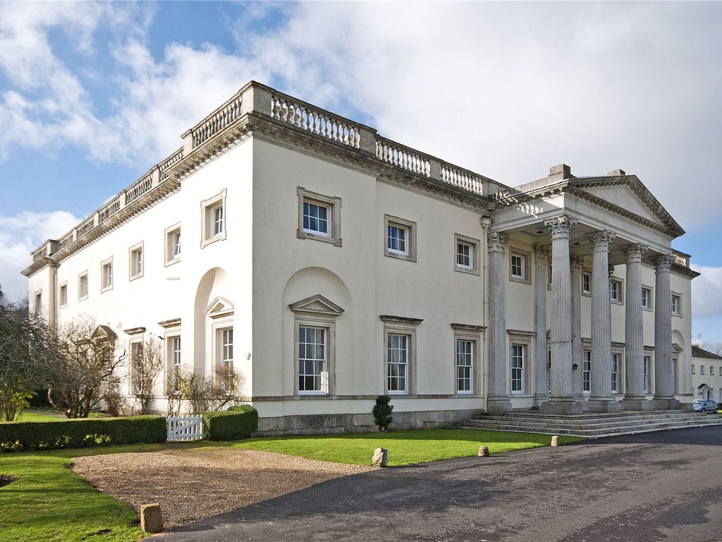 2 bed flat for sale in Shardeloes, Missenden Road, Amersham