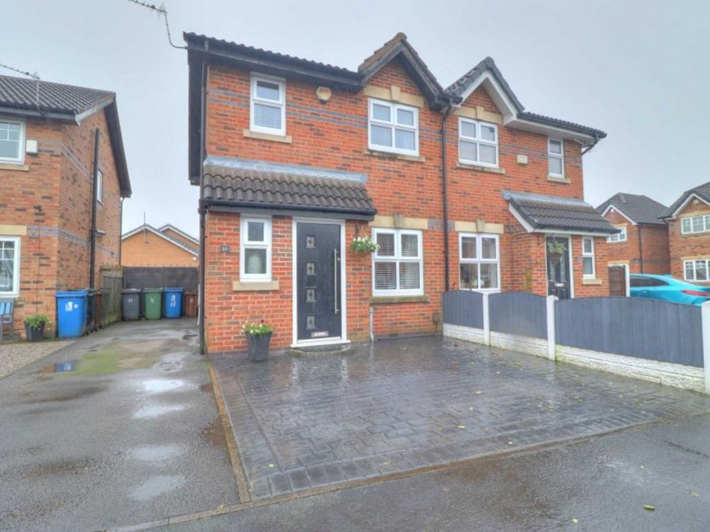 3 bed semidetached house for sale in Harbrook Grove, Hindley Green