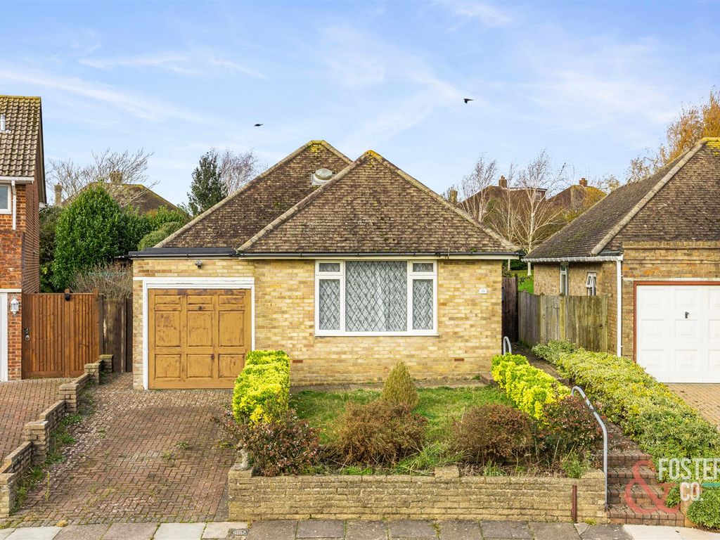3 bed detached bungalow for sale in Sandringham Drive, Hove BN3, £
