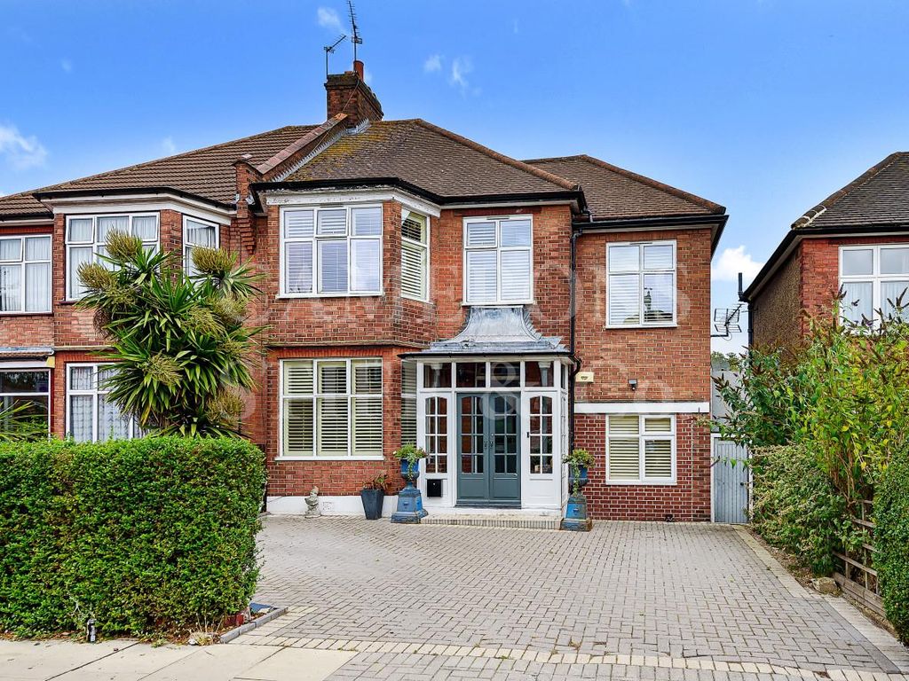 4 bed semidetached house for sale in Hardinge Road, London NW10, £