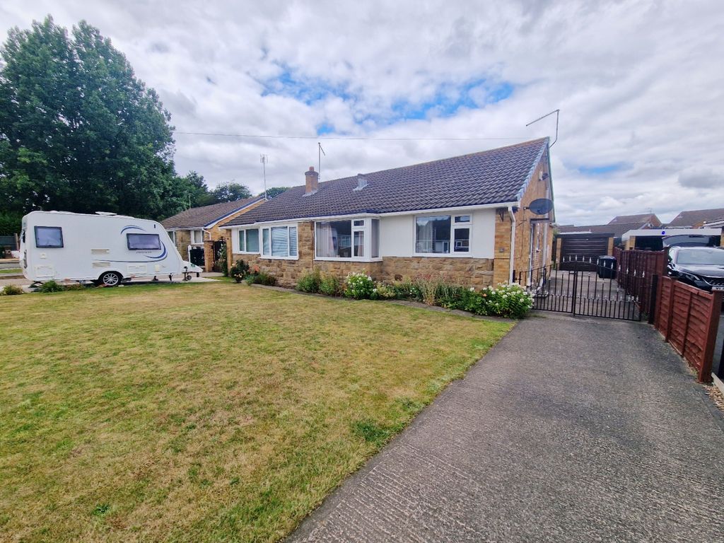 2 bed semidetached bungalow for sale in Holly Grove, Brierley