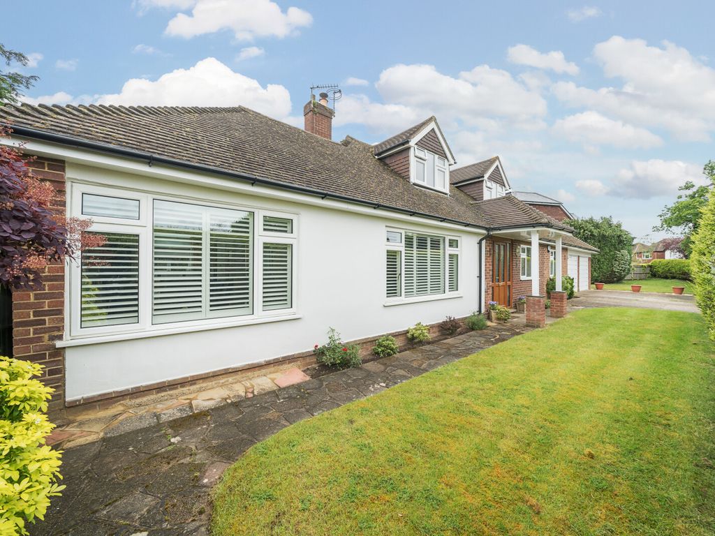 4 bed detached house for sale in Amberley Drive, Woodham KT15, £895,000