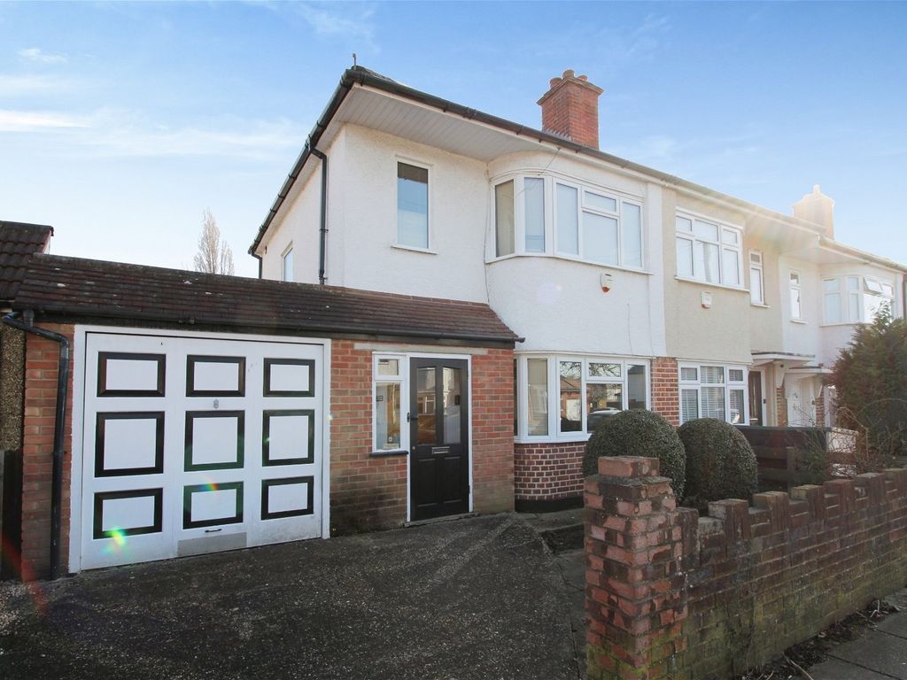 2 bed end terrace house for sale in Whitby Road, Ruislip, Greater