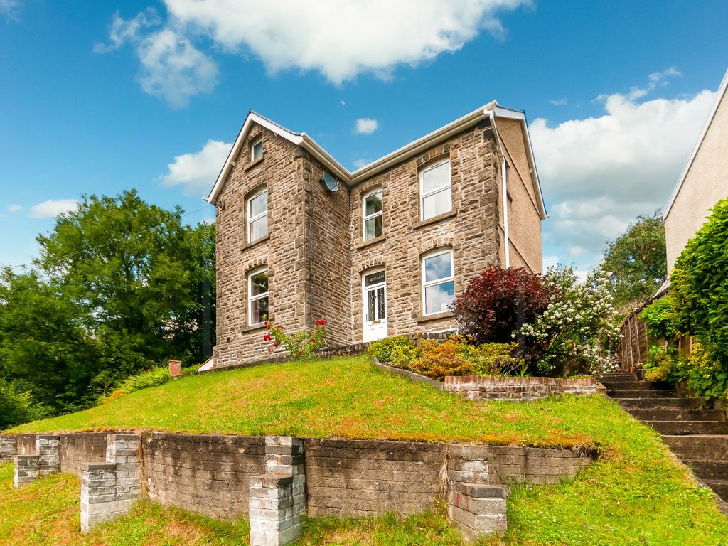 3 bed detached house for sale in Heol Maes Pica, Lower Cwmtwrch