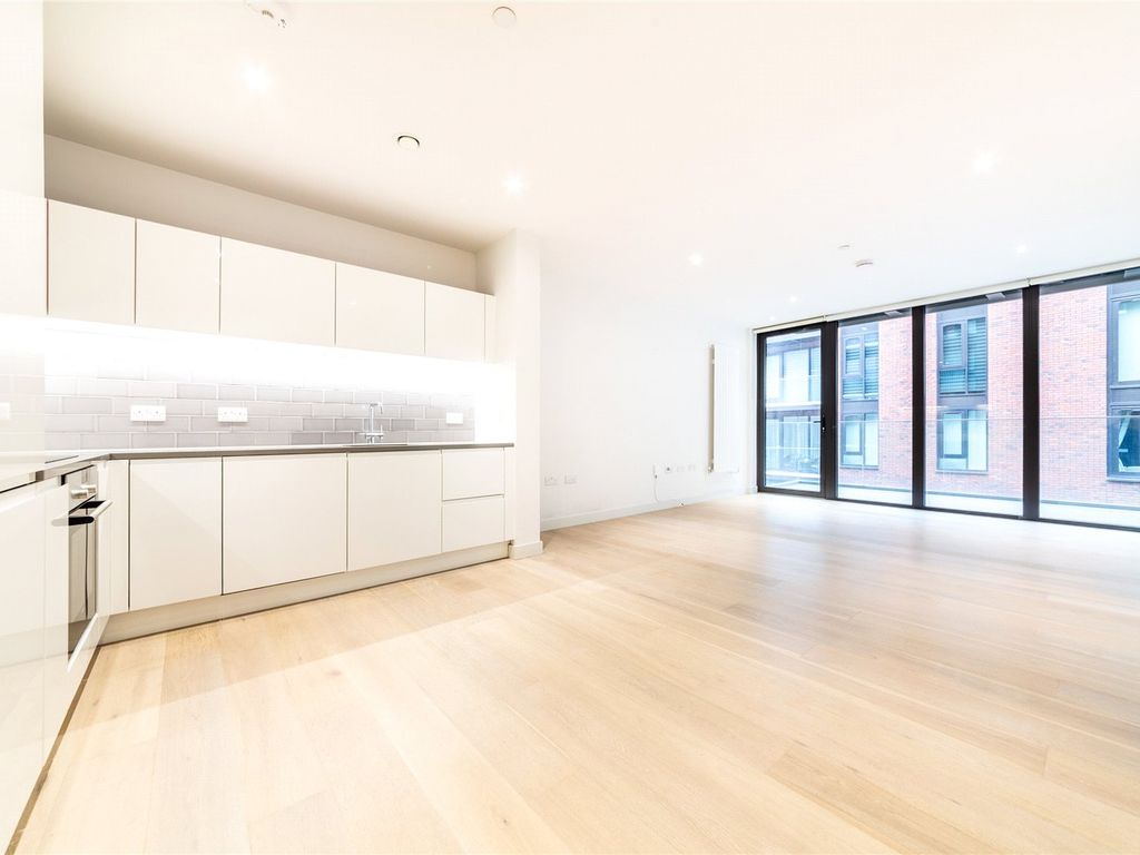 Echo Court, 21 Admiralty Avenue, Royal Wharf E16