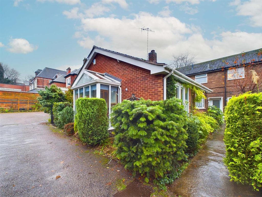 2 bed detached bungalow for sale in St. Andrews Road, Mapperley Park, Nottingham NG3, £290,000