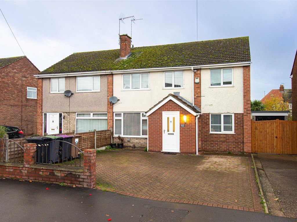 5 bed semidetached house for sale in Malton Road, North Hykeham