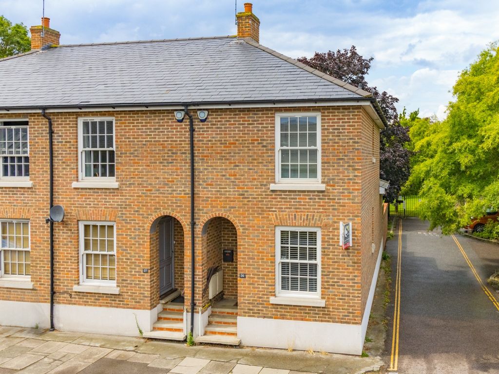 2 bed end terrace house for sale in St. Peters Place, Canterbury CT1, £