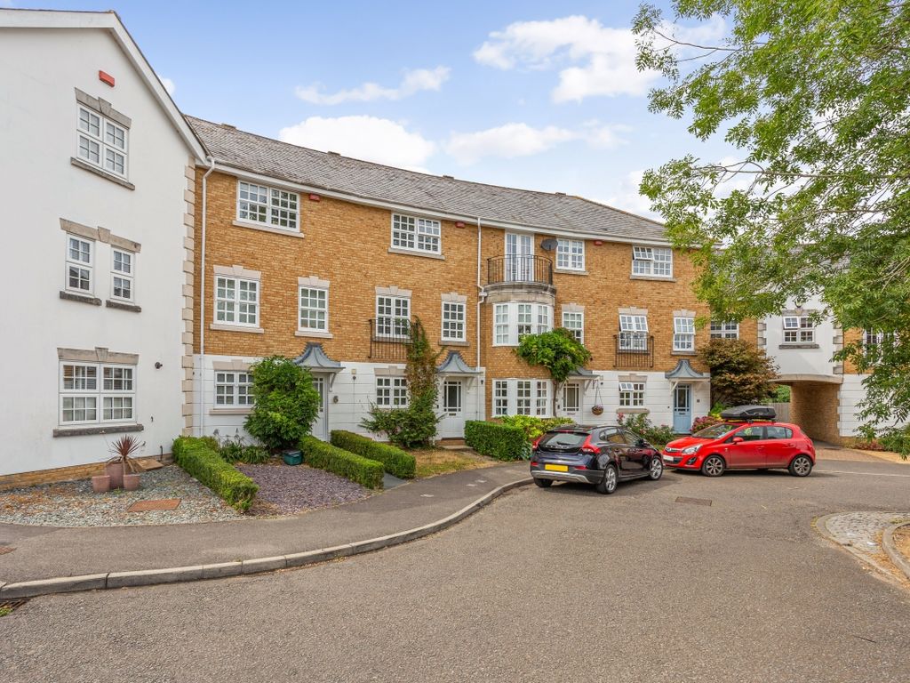 4 bed town house to rent in Kite Wood Road, Penn, High HP10