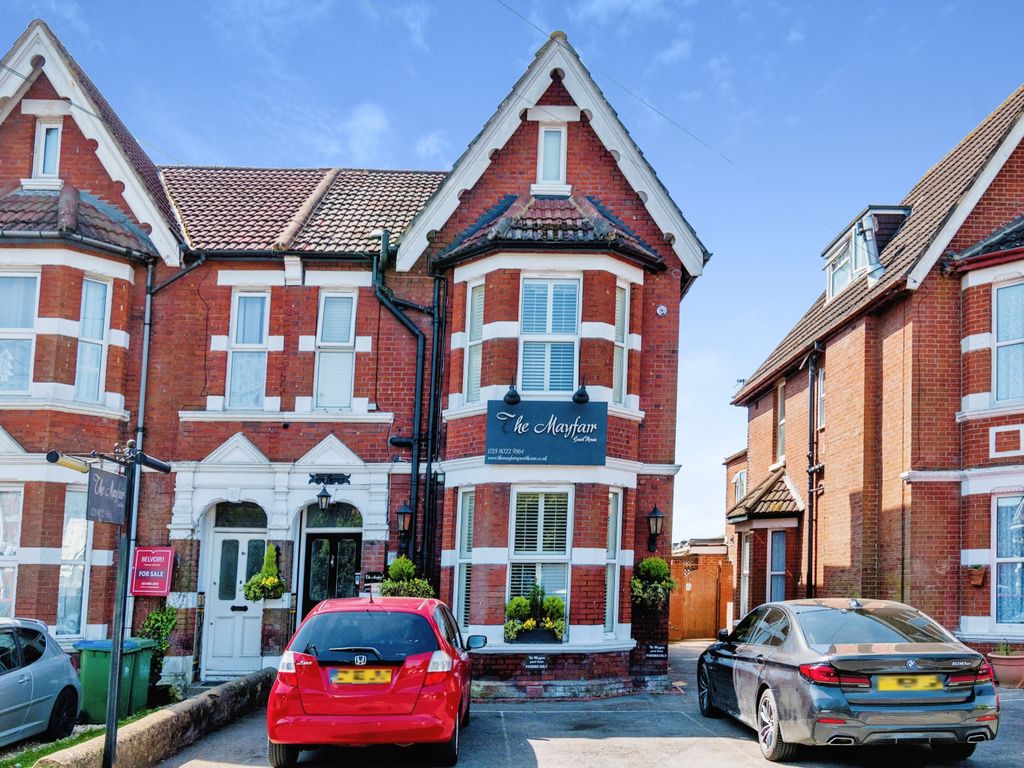10 bed semidetached house for sale in Landguard Road, Southampton