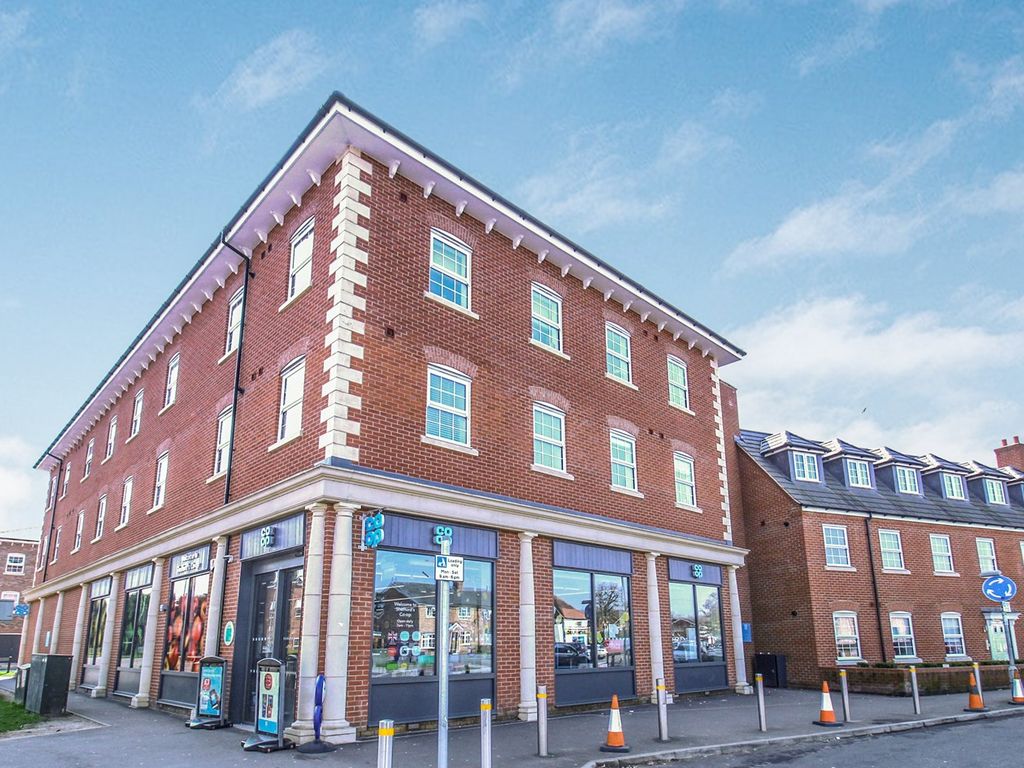 2 bed flat for sale in Shepherds Place, Shefford SG17 Zoopla